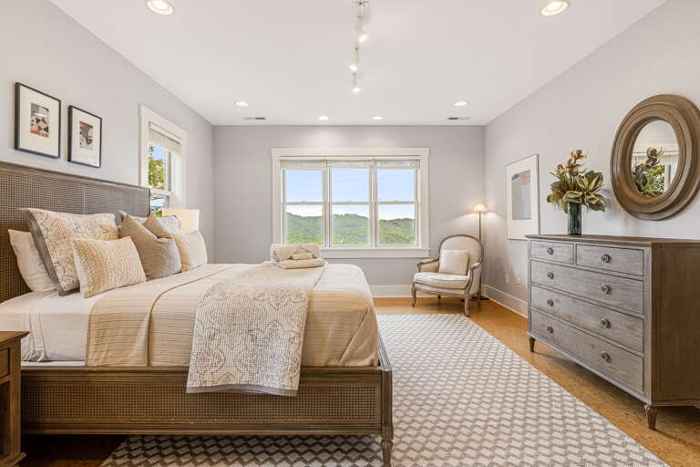Upper Level - Bedroom Three - Queen Bed