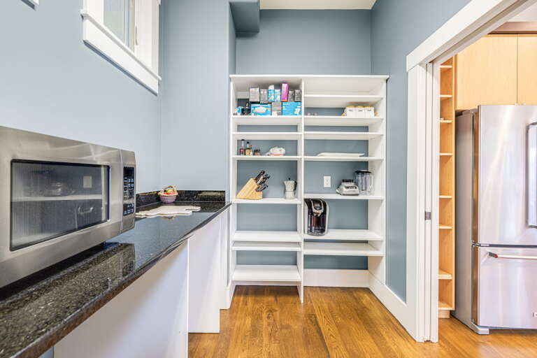 Kitchen Pantry - Perfect For the Holidays!