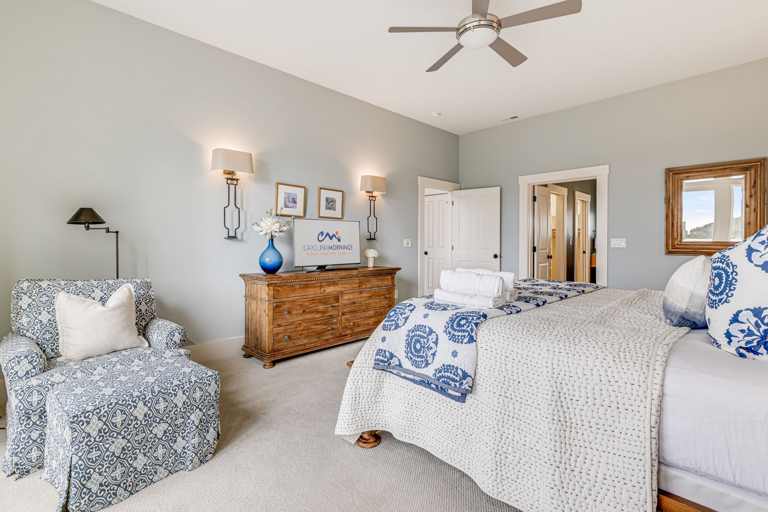 Main Suite/Bedroom One - w/ Sitting Area & Attached Shower Bath