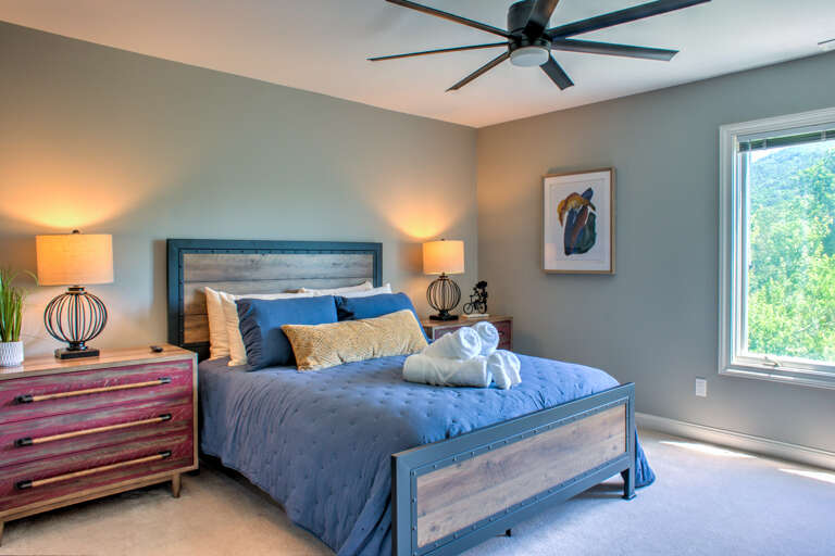 Upper Level - Bedroom Four - Queen Bed