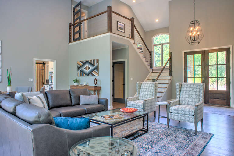 Main Level - Living Area w/ Vaulted Ceilings Main Level - Living Area w/ Vaulted Ceilings