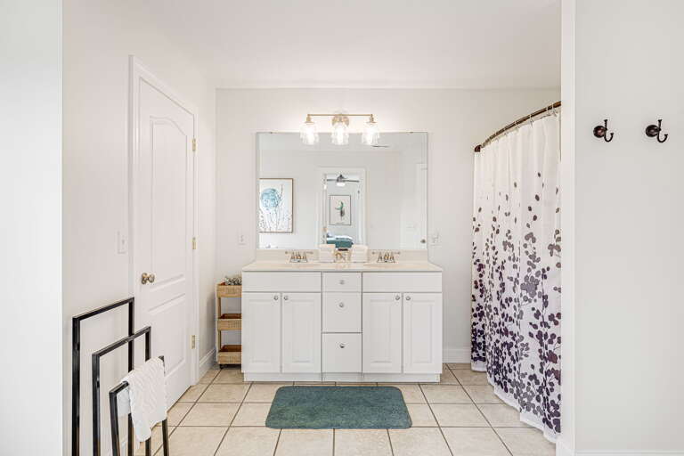 Upper Level - Shared Full Bath w/ Dual Vanity