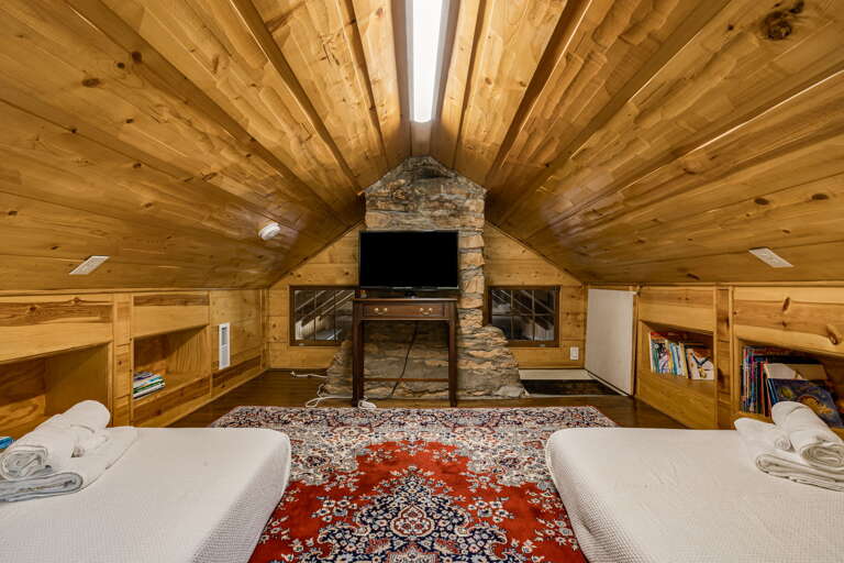 Main Suite/Bedroom Three Loft Area - Two Twin Beds w/ Smart TV