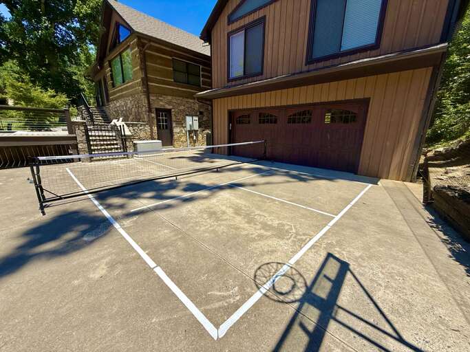 Sports Court at Cool Stream Lodge