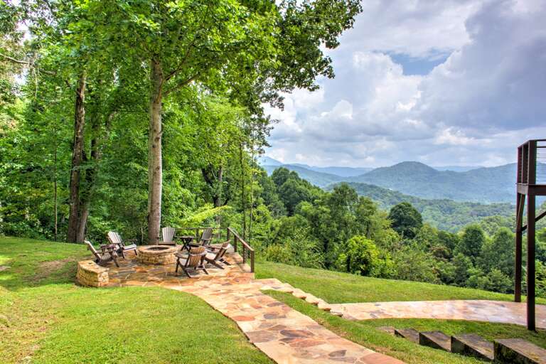 Your Mountain Adventure Awaits at Daze Off