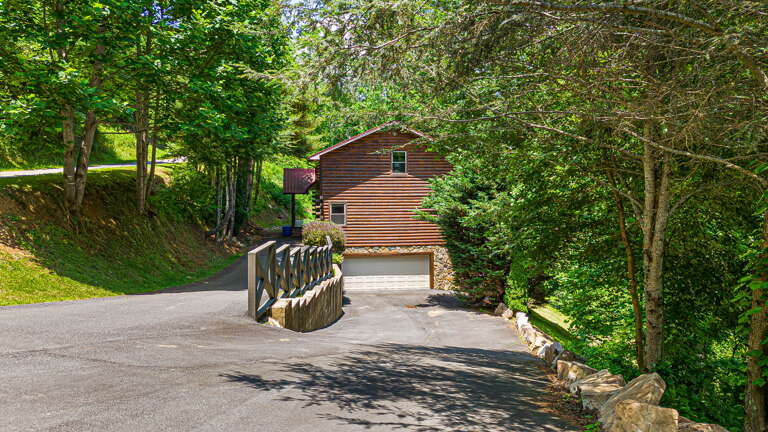 Driveway & Parking