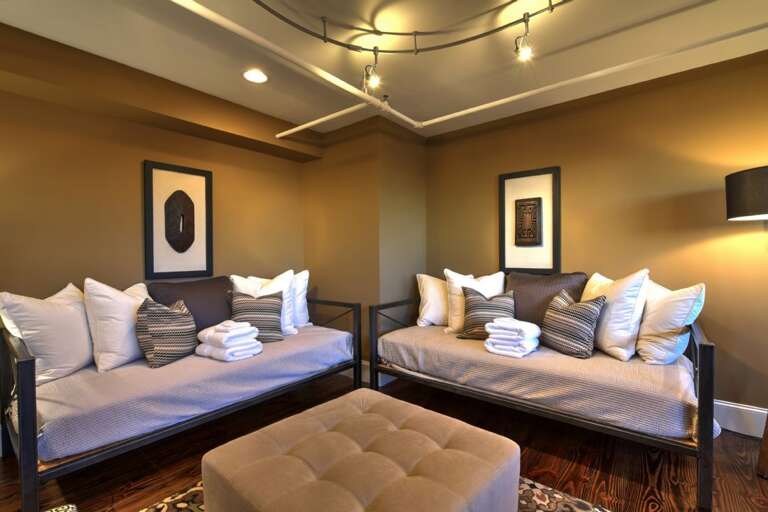 Upper Level Sitting Area