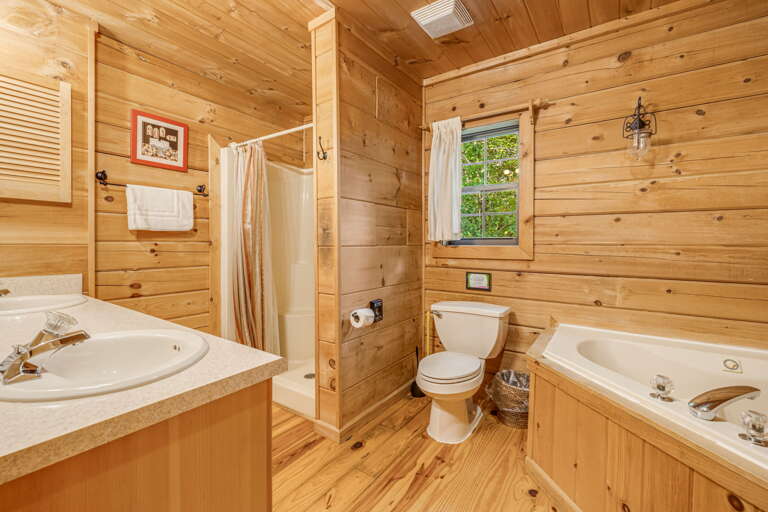 Main Suite/Bedroom One - Full Bath w/ Jacuzzi Tub