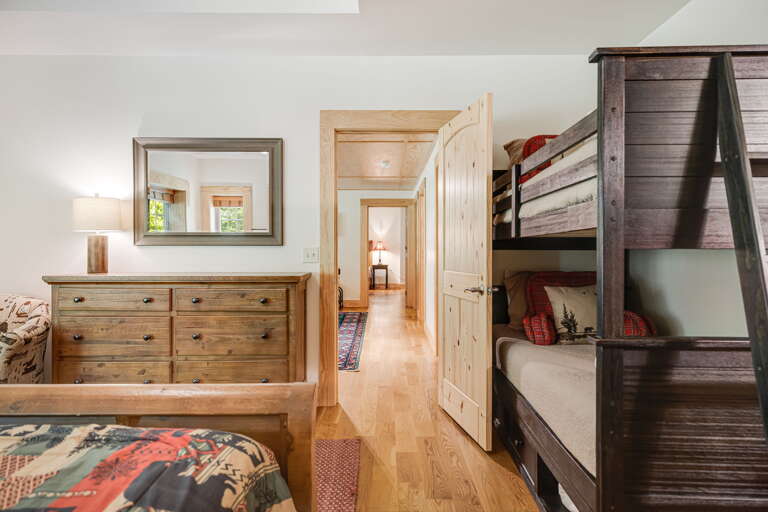 Main Suite/Bedroom Five - 2 Twin Beds (Bunks)