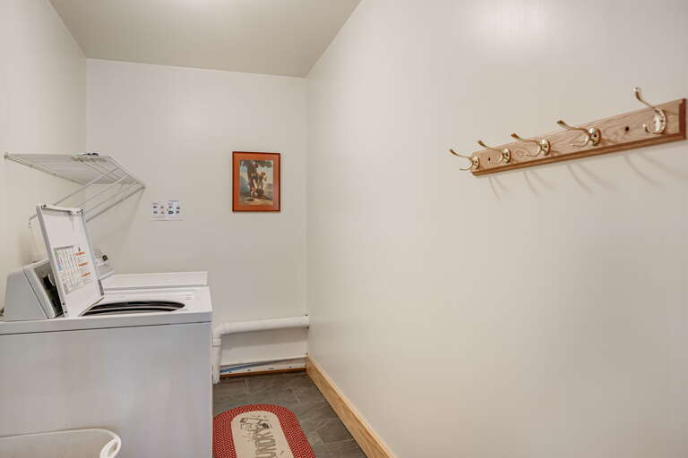 Lower Level - Laundry Area