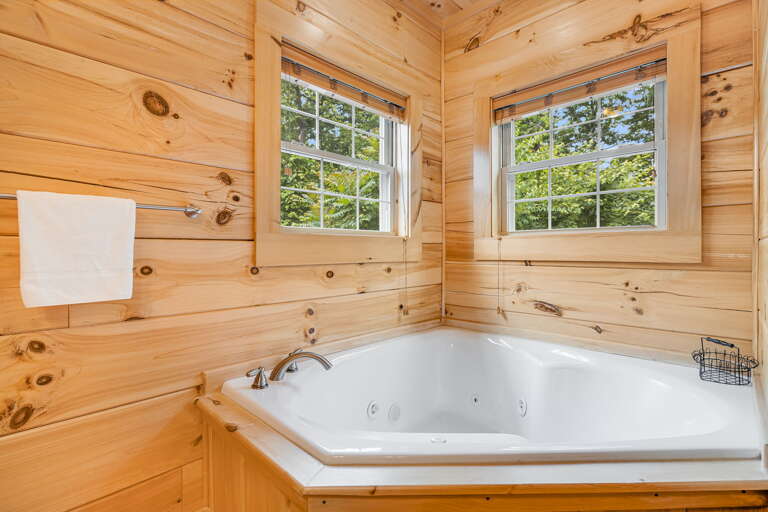 Main Suite/Bedroom One - Attached Full Bath w/ Jetted Tub