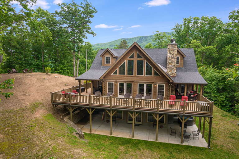 Outdoor Enthusiasts Retreat