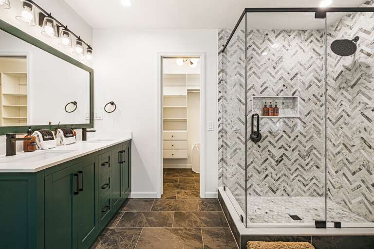 Main Bath - Shower