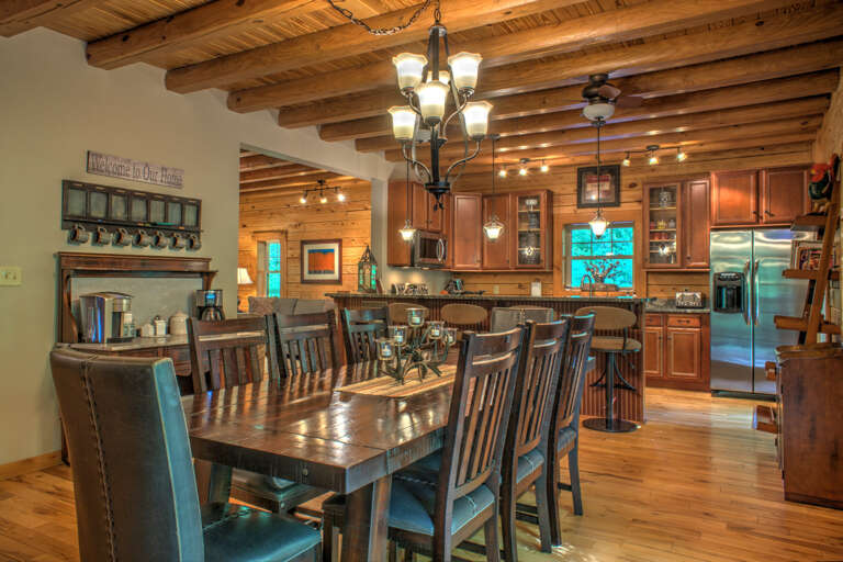 Dining Area Dining Area