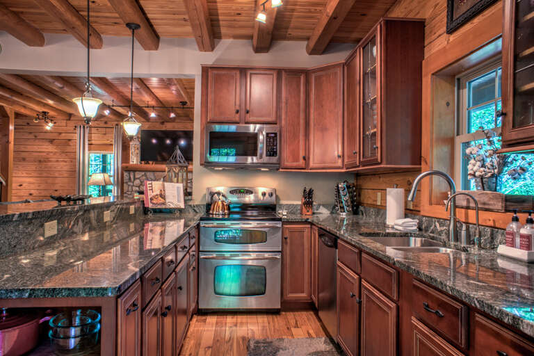 Fully Equipped Kitchen Fully Equipped Kitchen