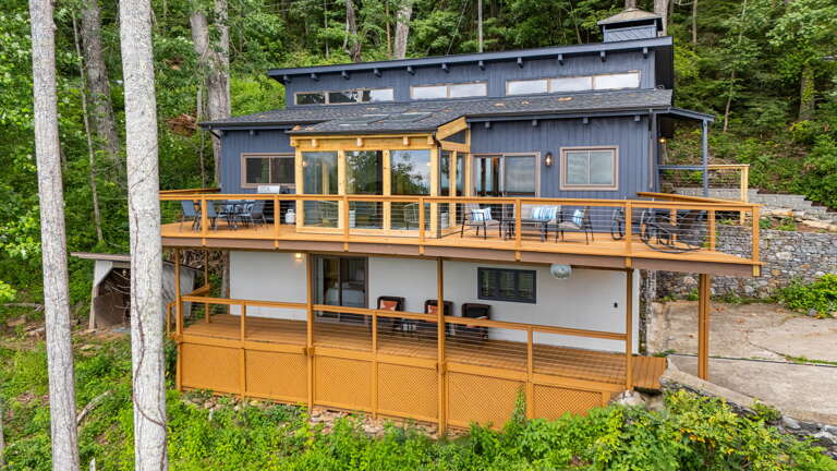 Enjoy Your Stay At Magnolia Mountain!