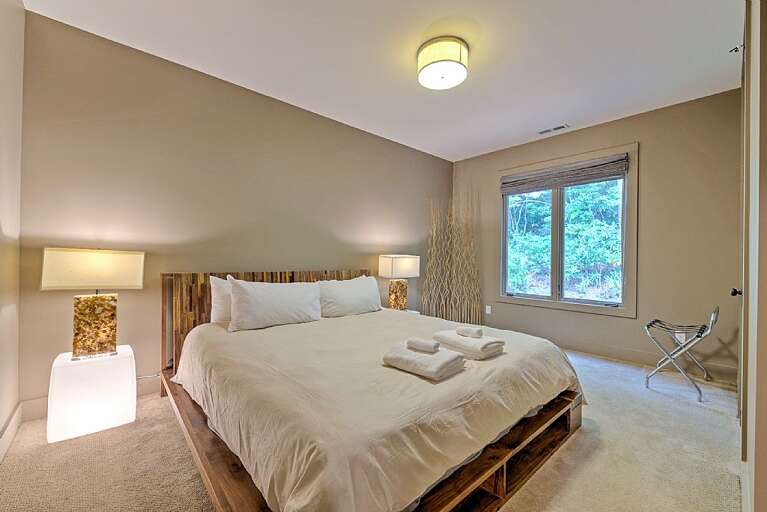 Main Suite Bedroom 4