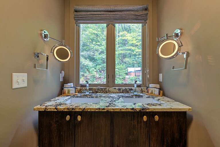 Bedroom 3 - Private Vanity