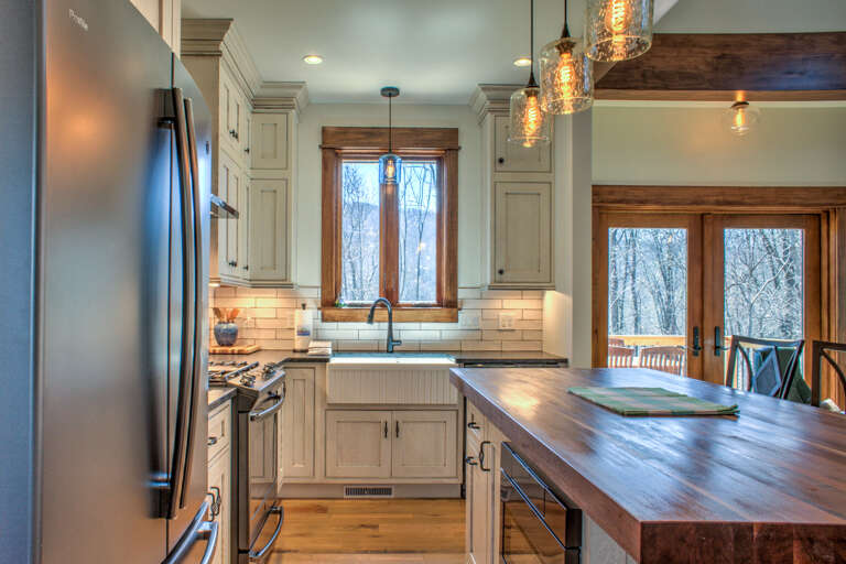 Fully Equipped Kitchen Fully Equipped Kitchen