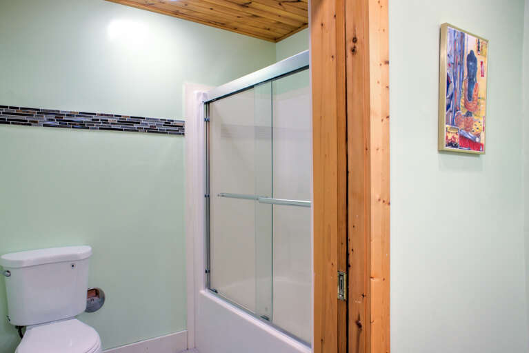 Lower Level - Shared Full Bath