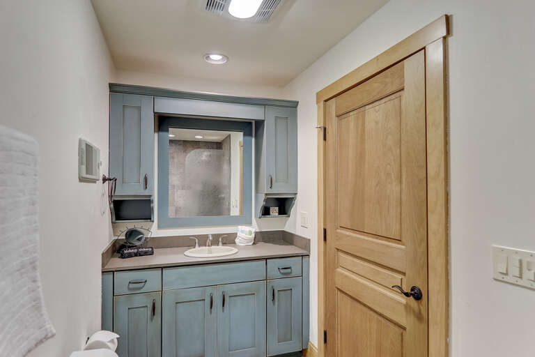 Shared Shower Bath