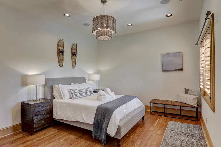 Lower Level - Bedroom 3 - Queen Bed