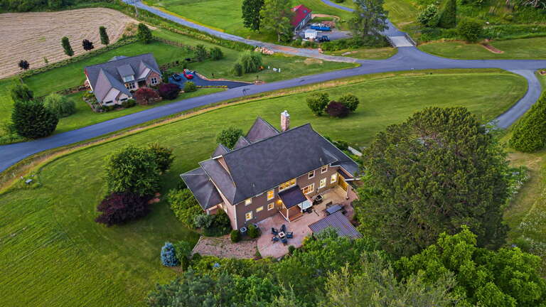 Surrounding Mountain Community