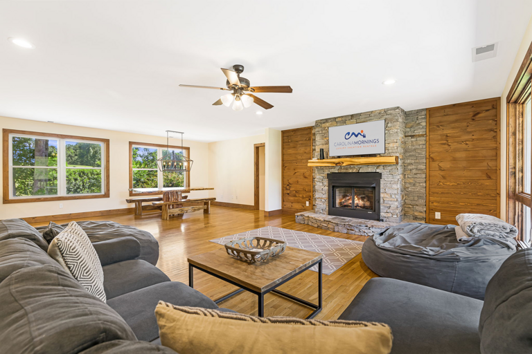 Welcome to Bear's Den - "Papa Bear"