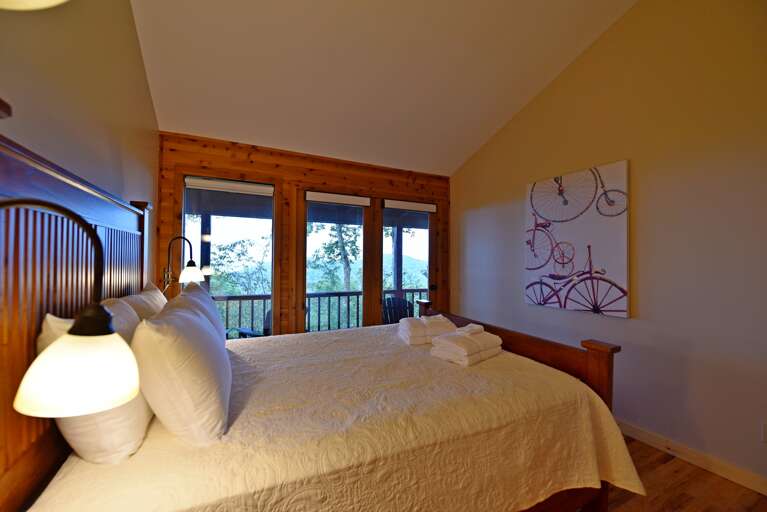 Bedroom 2 - Queen Bed, Main Level Bedroom 2 - Queen Bed, Main Level