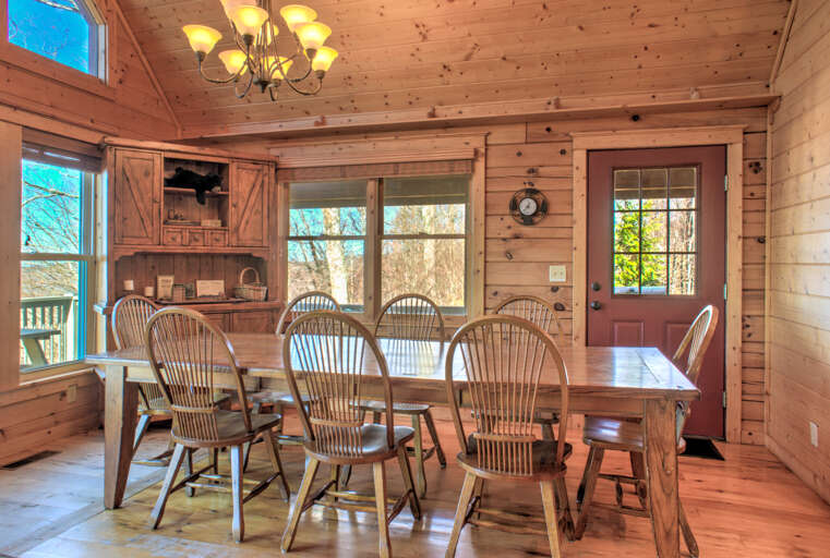 Dining Area Dining Area