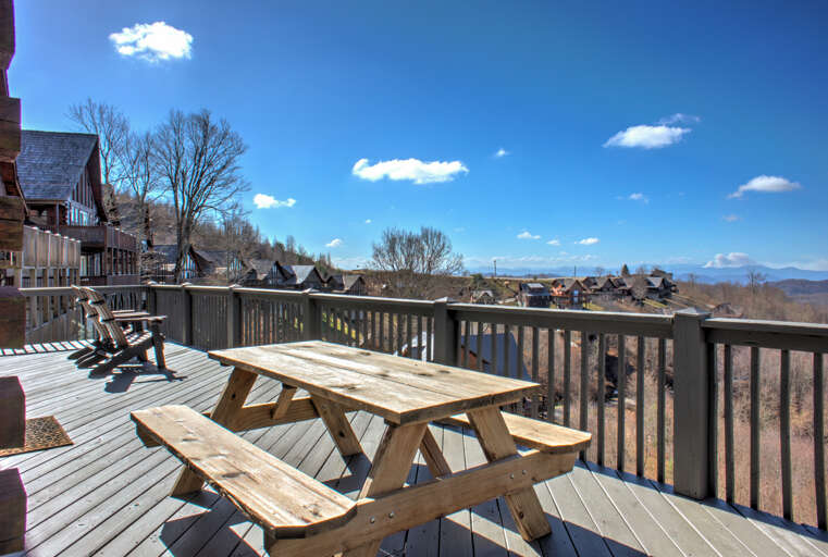 Outdoor Dining Area Outdoor Dining Area