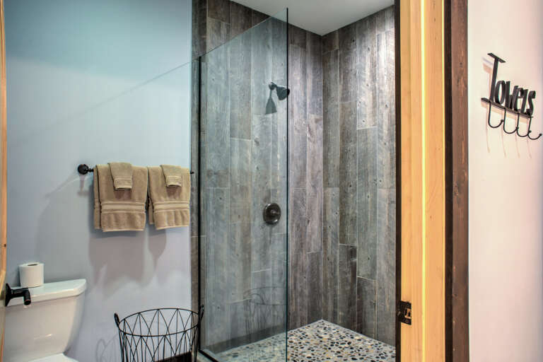 Shared Shower Bath