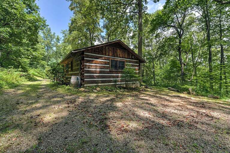 Busbee Cabin