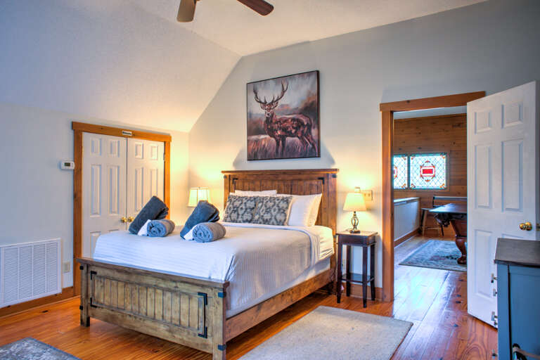 Upper Level - Bedroom Two - Queen Bed Upper Level - Bedroom Two - Queen Bed