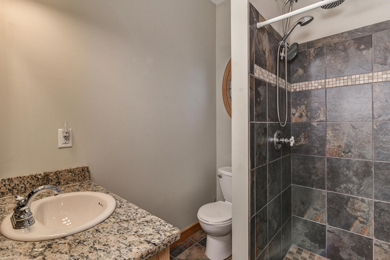 Lower Level - Shared Full Bath