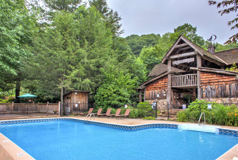 Wolf Laurel Community - Pool