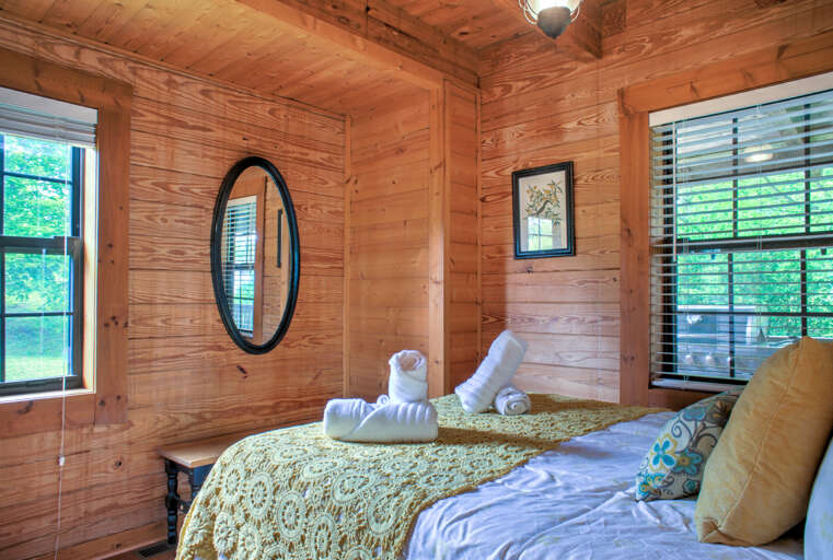 Main Suite Bedroom 1 - Queen Bed, Main Level