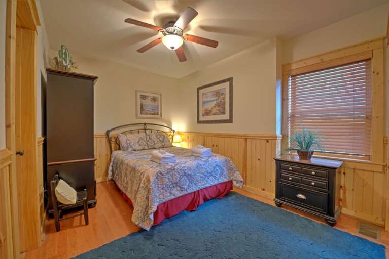 Bedroom 4 - Queen Bed, Mezzanine Level
