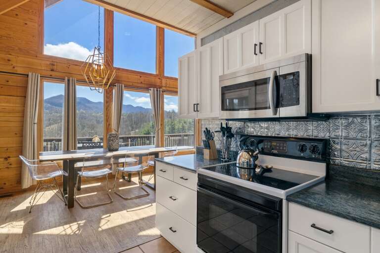Fully Equipped Kitchen Fully Equipped Kitchen