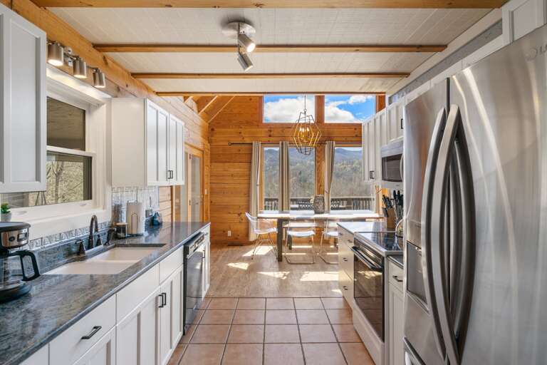 Fully Equipped Kitchen Fully Equipped Kitchen
