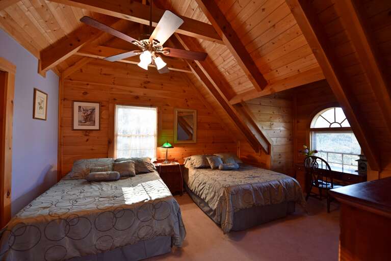 Upper Level - Bedroom 2 - 2 Queen Beds