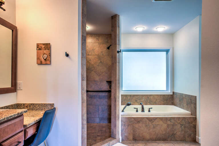 Main Bedroom - Full Bath with Jetted Tub