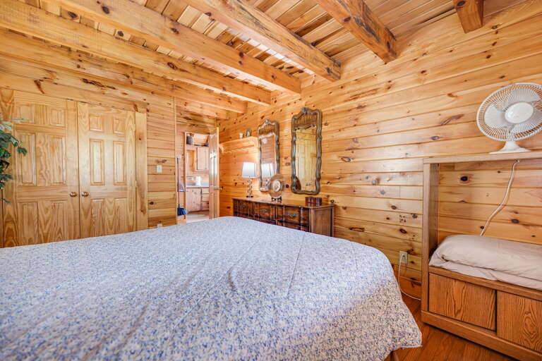 Bedroom One - Queen Bed Bedroom One - Queen Bed