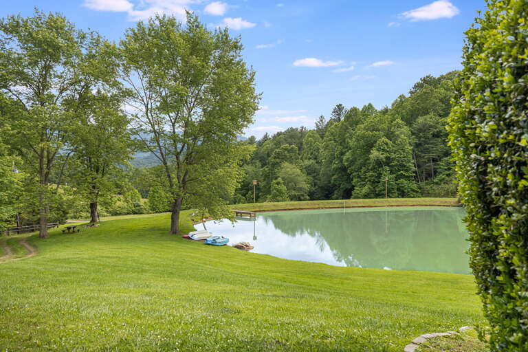 Family Outdoor Activities - Picnic & Private Pond For Catch & Release Fishing Family Outdoor Activities - Picnic & Private Pond For Catch & Release Fishing
