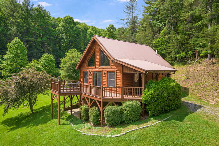 Welcome to Pond Cove Cabin Welcome to Pond Cove Cabin