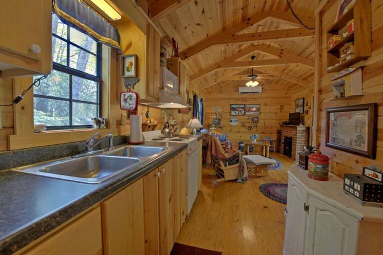 Fully Equipped Kitchen Fully Equipped Kitchen