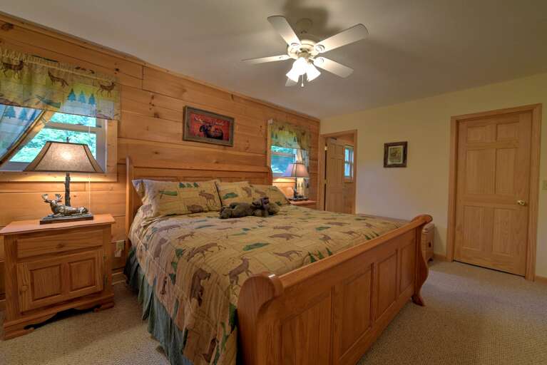 Main Suite/Bedroom 1