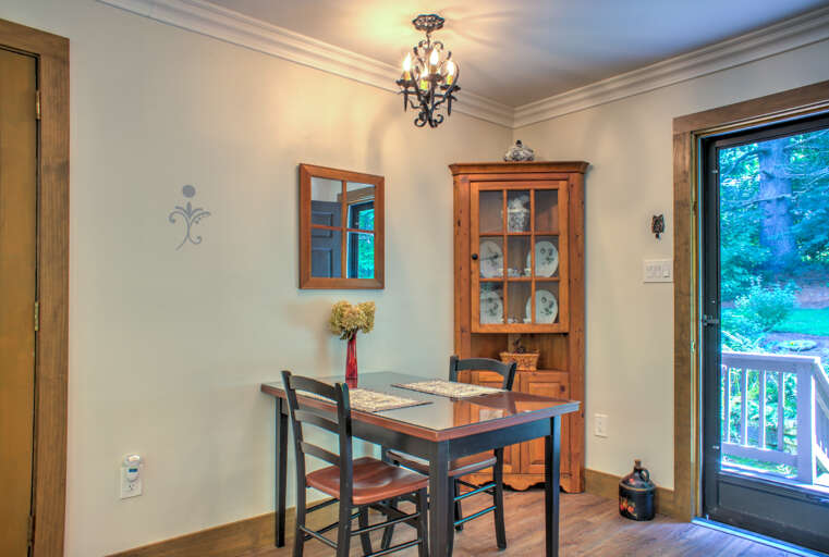 Dining Area Dining Area