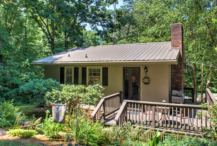 Enjoy your stay at Rose Hill Country Cottage!