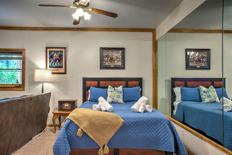 Lower Level - 1 Queen Bed in Rec Room Lower Level - 1 Queen Bed in Rec Room